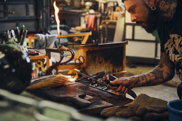 01_Précision de la flamme ©Aron Farkas-min